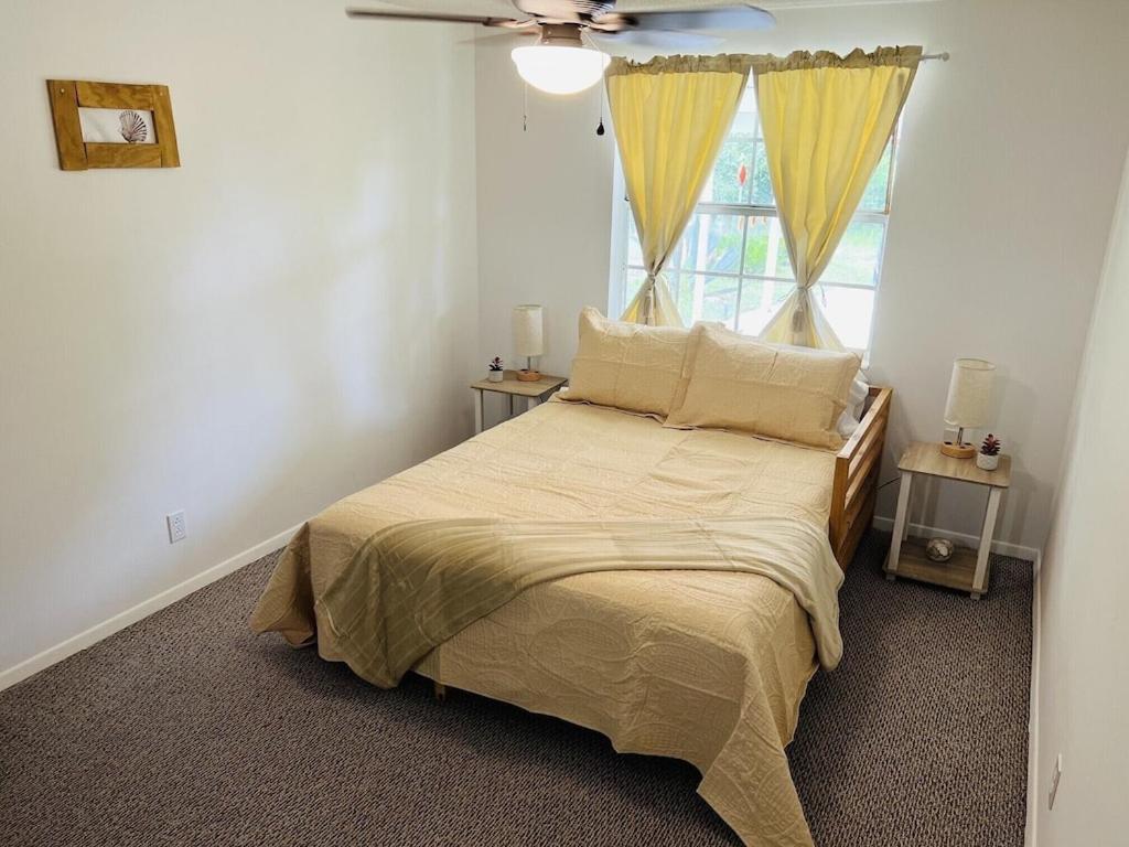 House Of Shells, Beautiful Garden, Fenced Yard, Dog Friendly, Fire Pit! Βίλα Crystal River Εξωτερικό φωτογραφία